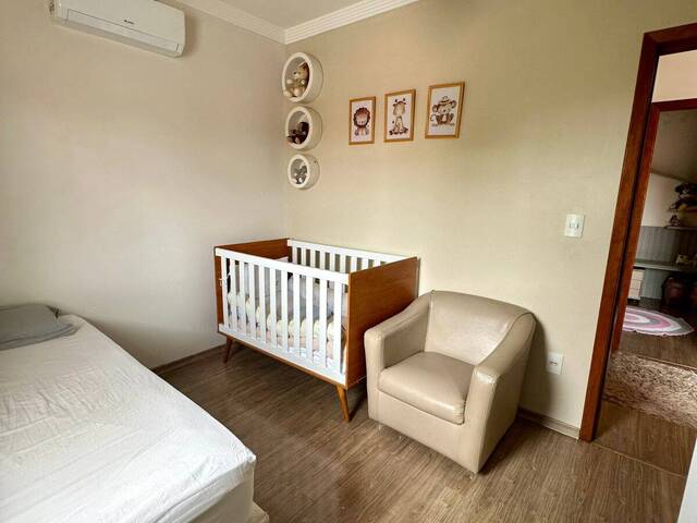 Casa para Venda em São José dos Campos - 5
